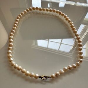 Hawaiian Pearl Necklace, 17" in length (17.5 with clasp)